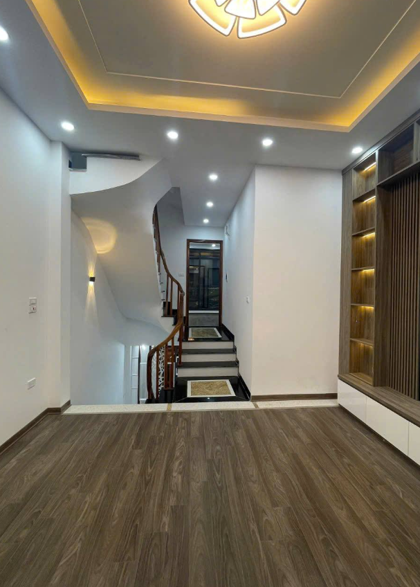 Cần bán nhà YÊN NGHĨA- HÀ ĐÔNG,  nhà đẹp, ở ngay. 34m x 5 tầng. nhỉnh 5 tỷ